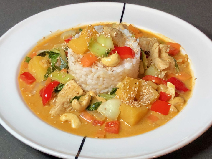 Thai chicken coconut curry