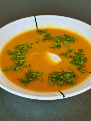 Carrot soup with orange and ginger