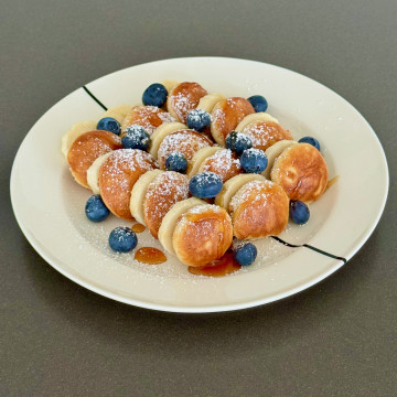 Poffertjes - Dutch mini-pancakes with buckwheat and fresh fruit